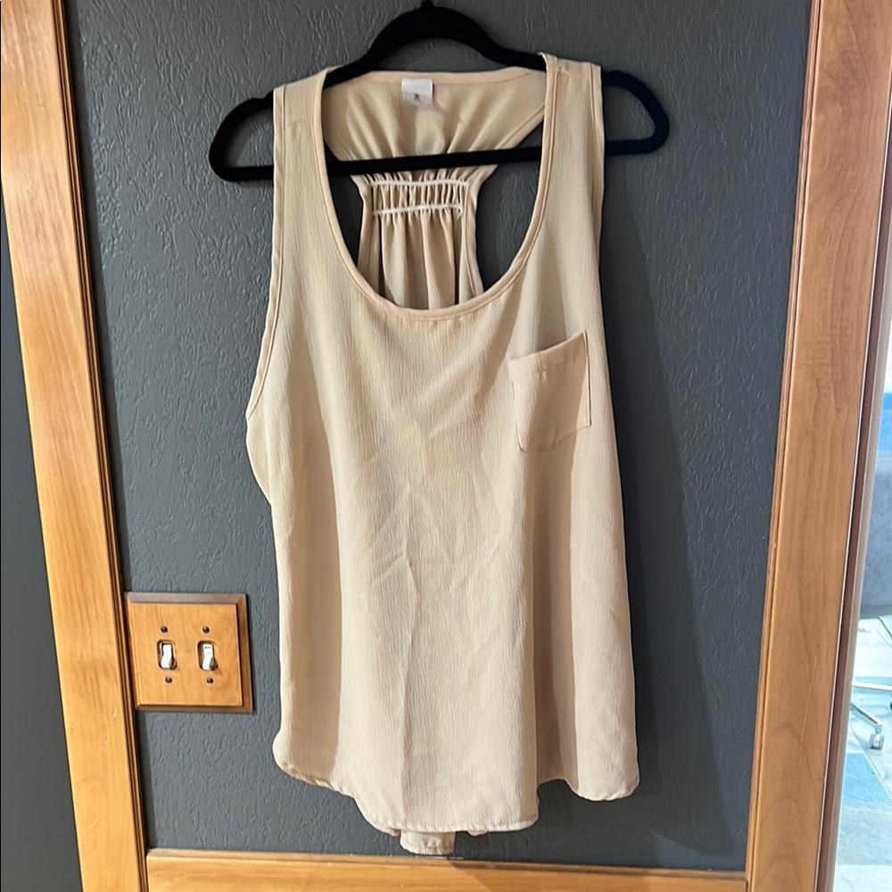 Women's Cream Sleeveless Top